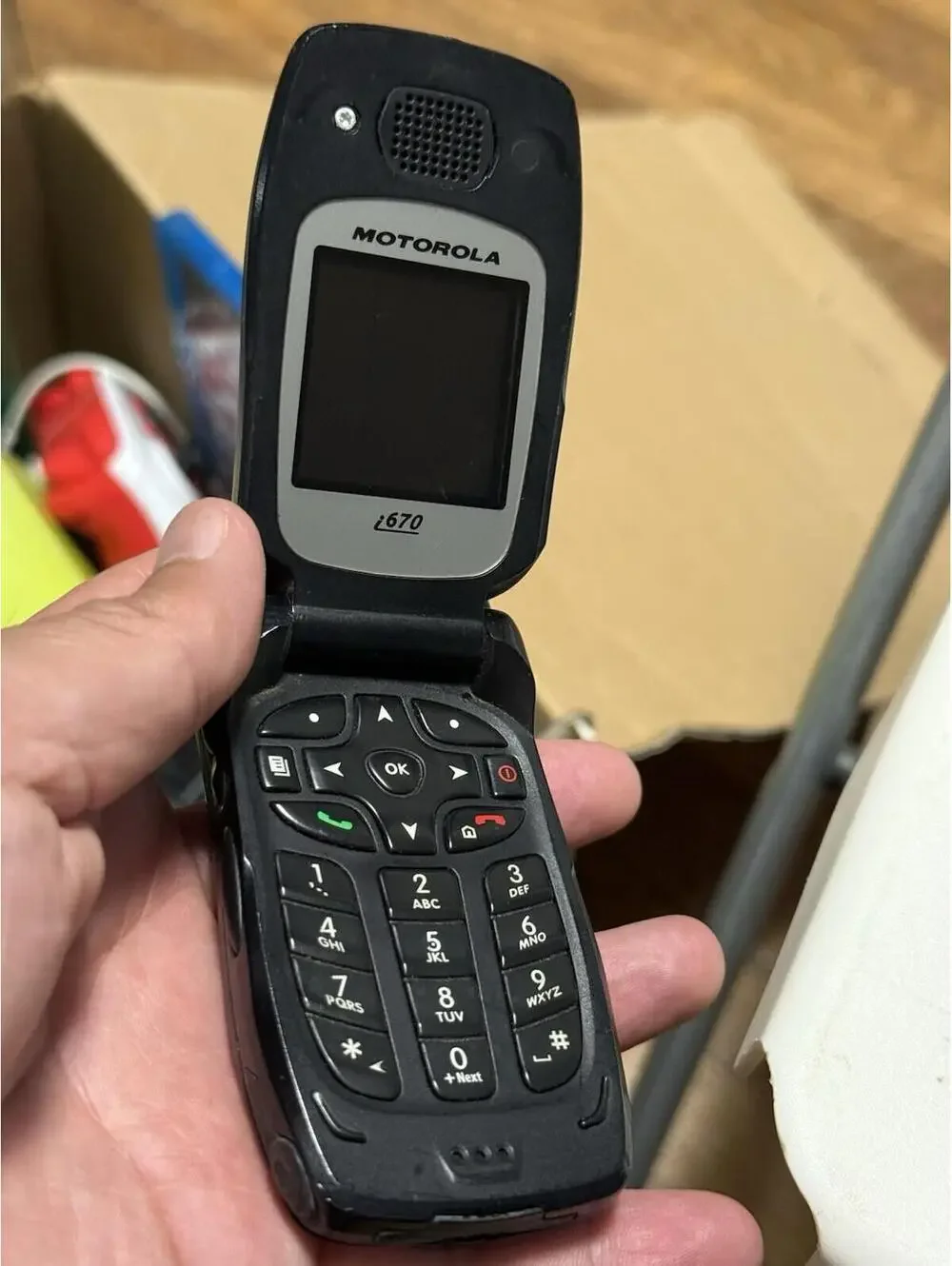 Motorola i series i670 - Black ( Nextel ) Rare Cellular Flip Phone - Untested